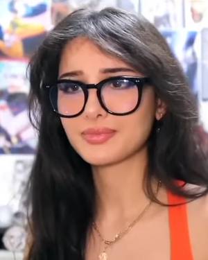 SSSniperwolf (Alia Shelesh)